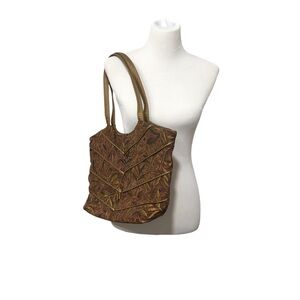 Fall style fabric shoulder bag with top zip closure
